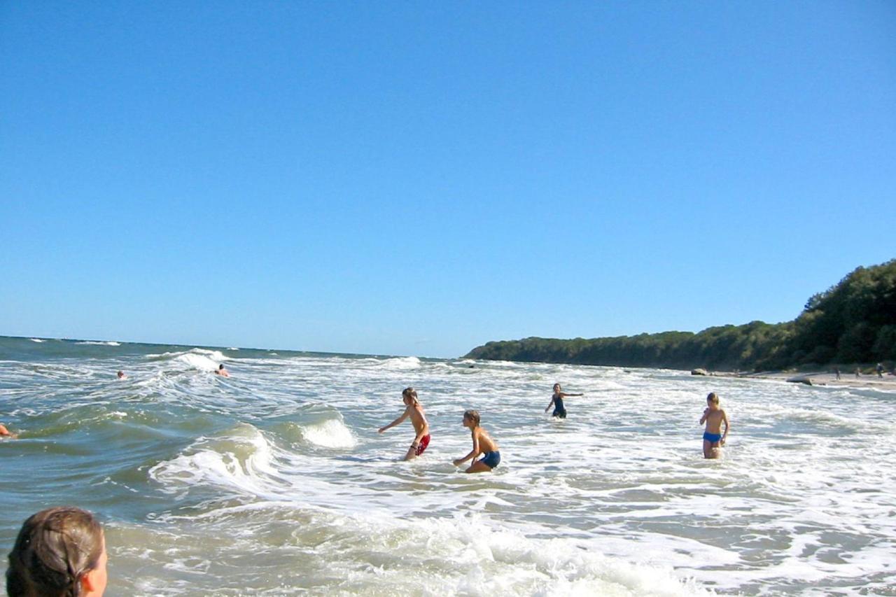 Strandnahe 2-Raum-Ferienwohnung Mit Balkon - Strandhaus Moenchgut Fewo 10 Lobbe Exteriör bild